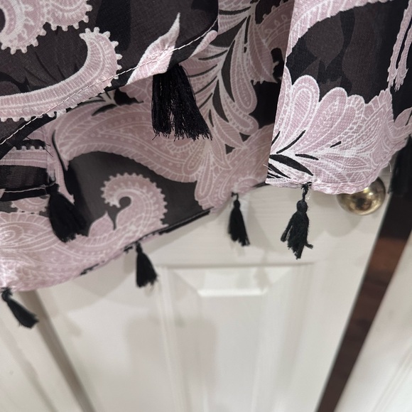 Tasseled Kimono Top - Picture 3 of 4